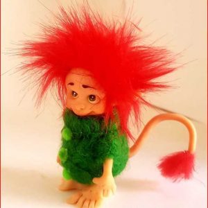 figura-artesanal-troll-de-la-suerte
