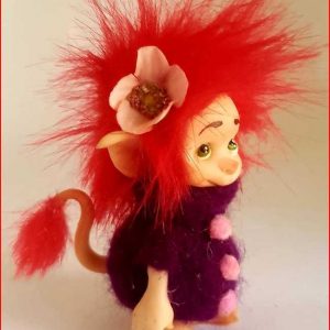 figura-artesanal-troll-del-estudiante
